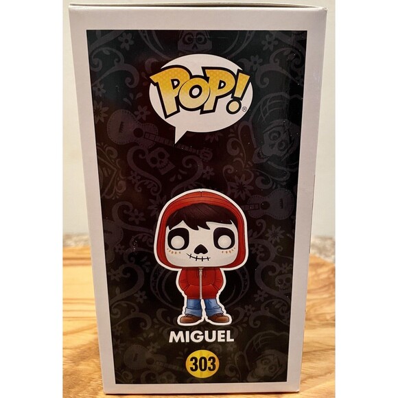 Funko Pop! Disney CoCo Miguel #303 Vinyl Figure, Hot Topic exclusive Diamond - Picture 7 of 9